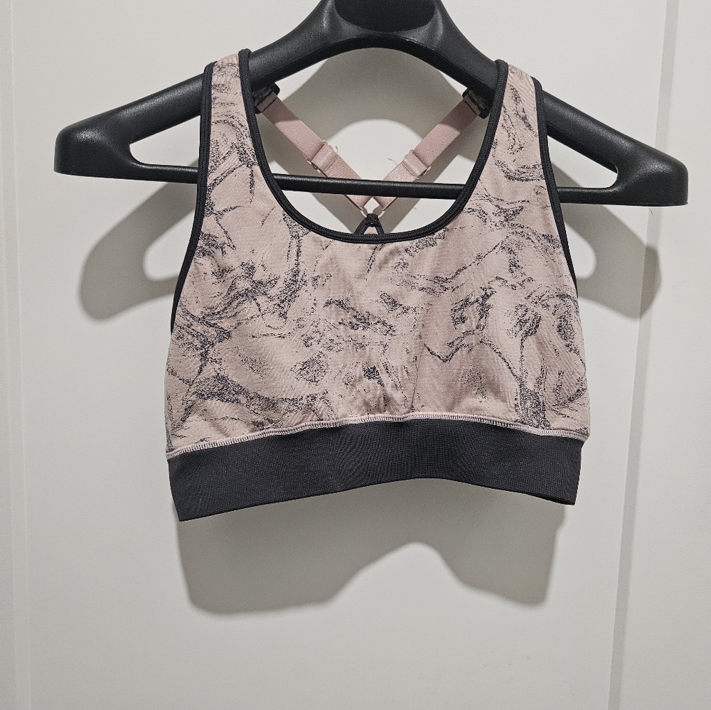 Sports bra